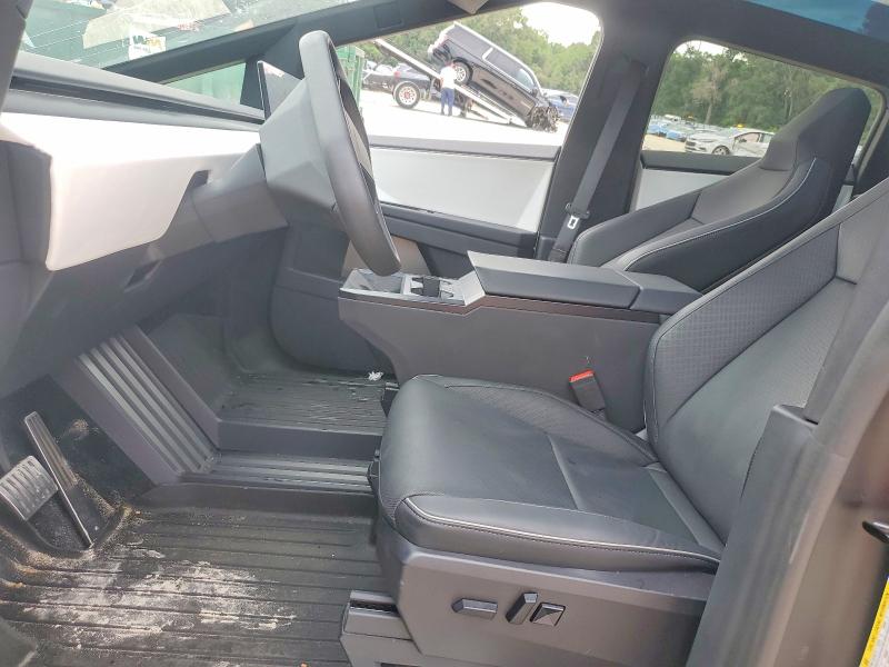 52777546 :رقم المزاد ، 7G2CEHED0RA027880 vin ، 2024 Tesla Cybertruck مزاد بيع