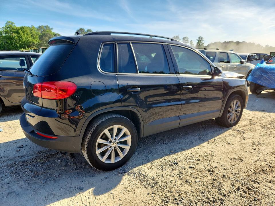 Продаж на аукціоні авто 2017 Volkswagen Tiguan, vin: WVGAV7AX8HK043703, номер лоту: 55573306