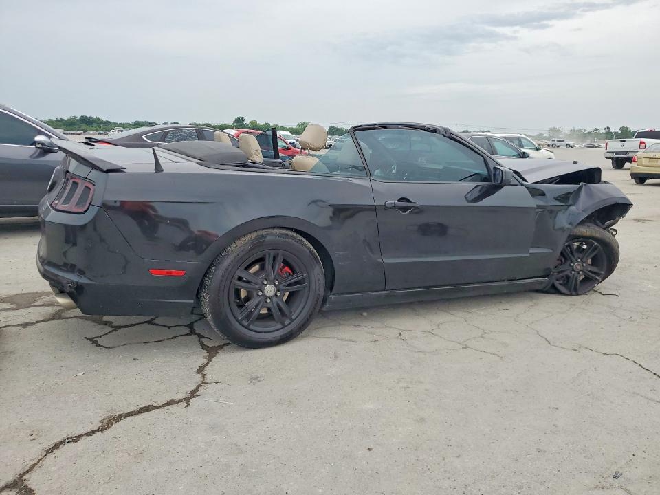 55687066 :رقم المزاد ، 1ZVBP8EM1E5322782 vin ، 2014 Ford Mustang مزاد بيع