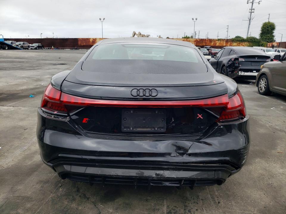 52923846 :رقم المزاد ، WAUBHBFW0R7900522 vin ، 2024 Audi Rs E-tron Gt مزاد بيع