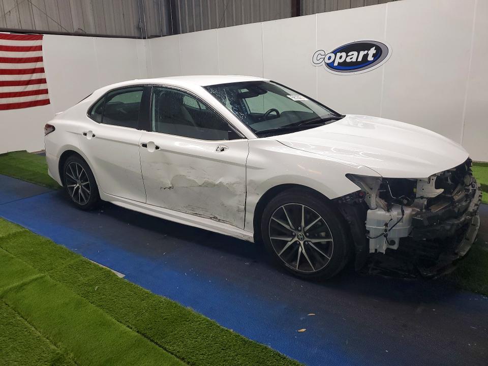 Продаж на аукціоні авто 2023 Toyota Camry, vin: 4T1G11AK4PU805337, номер лоту: 52300356