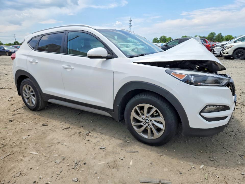 53160546 :رقم المزاد ، KM8J33A4XJU809333 vin ، 2018 Hyundai Tucson مزاد بيع