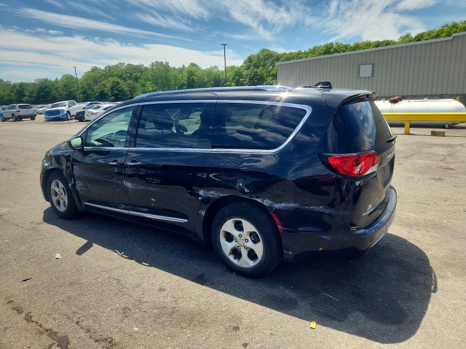 2017 Chrysler Pacifica მანქანა იყიდება აუქციონზე, vin: 2C4RC1EG4HR577125, აუქციონის ნომერი: 55014316