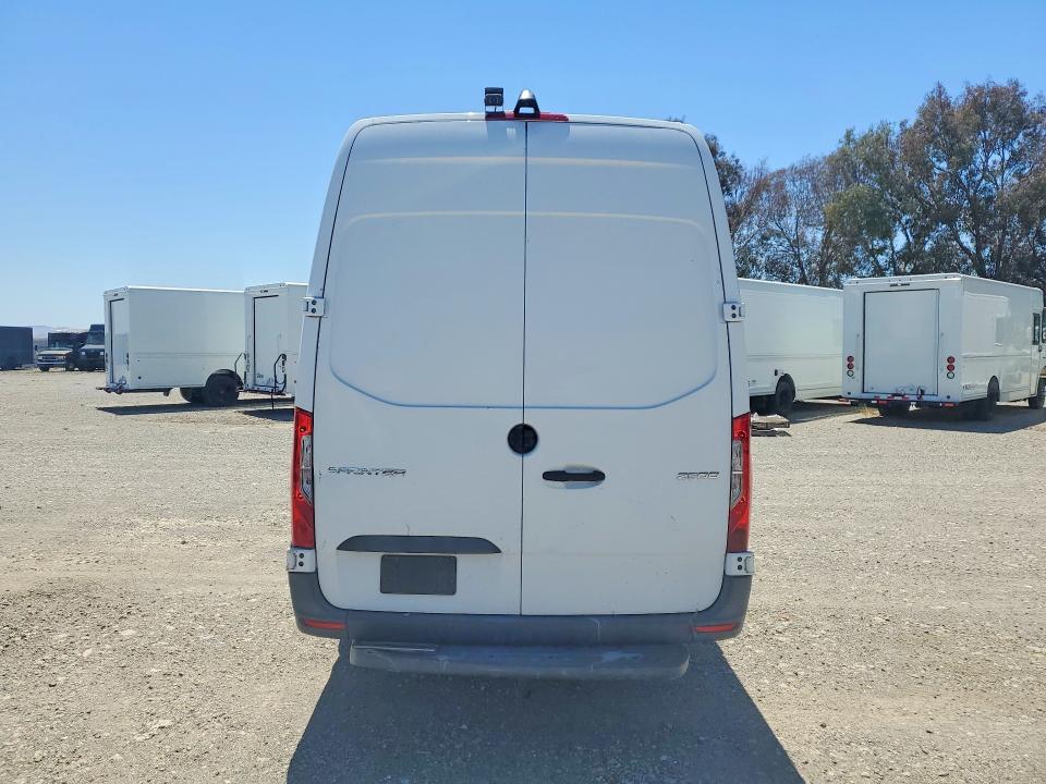 54108056 :رقم المزاد ، WD4PF1CD1KP070284 vin ، 2019 Mercedes Benz Sprinter مزاد بيع