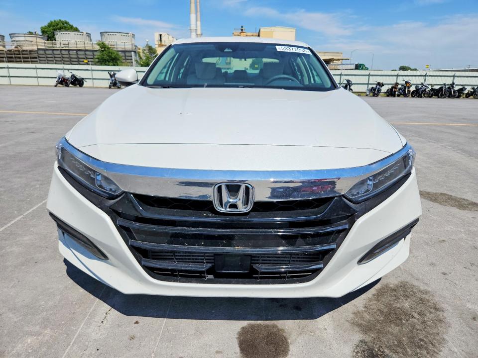 2019 Honda Accord მანქანა იყიდება აუქციონზე, vin: 1HGCV1F10KA117581, აუქციონის ნომერი: 53373936