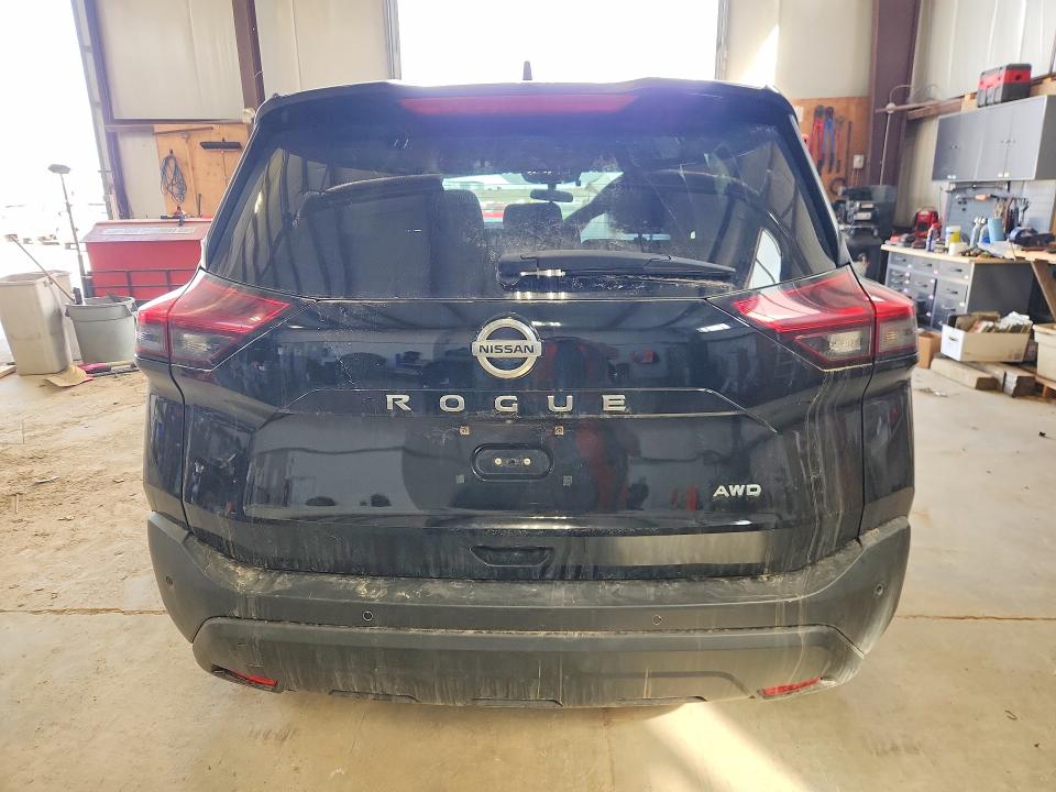 50256226 :رقم المزاد ، 5N1AT3AB6MC701851 vin ، 2021 Nissan Rogue مزاد بيع