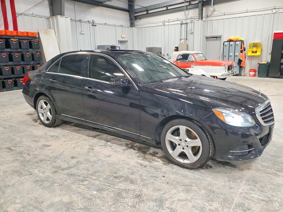 52718716 :رقم المزاد ، WDDHF8JB2EA895692 vin ، 2014 Mercedes-benz E مزاد بيع