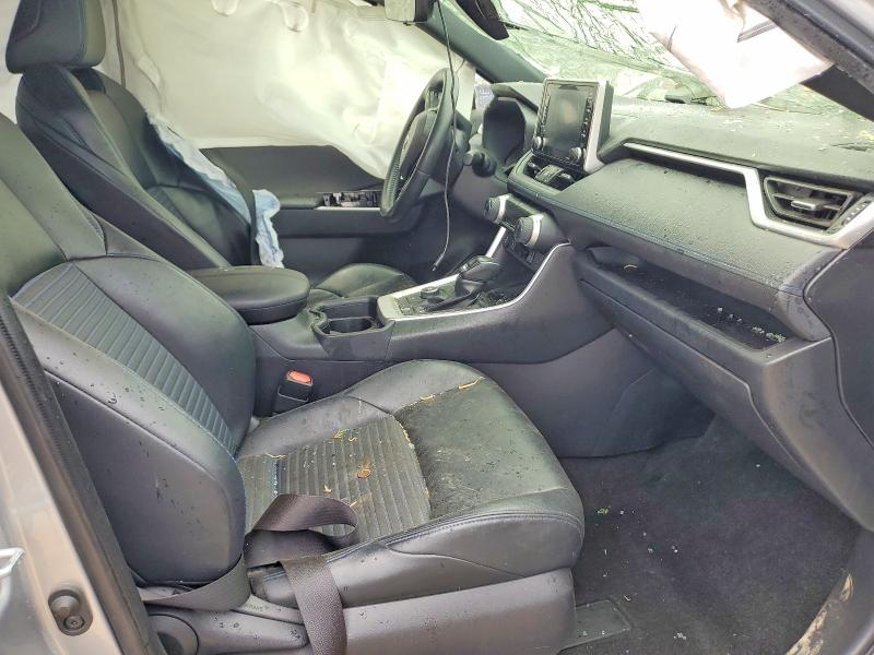 Auction sale of the 2020 Toyota Rav4, vin: JTMEWRFV4LJ041841, lot number: 52353666