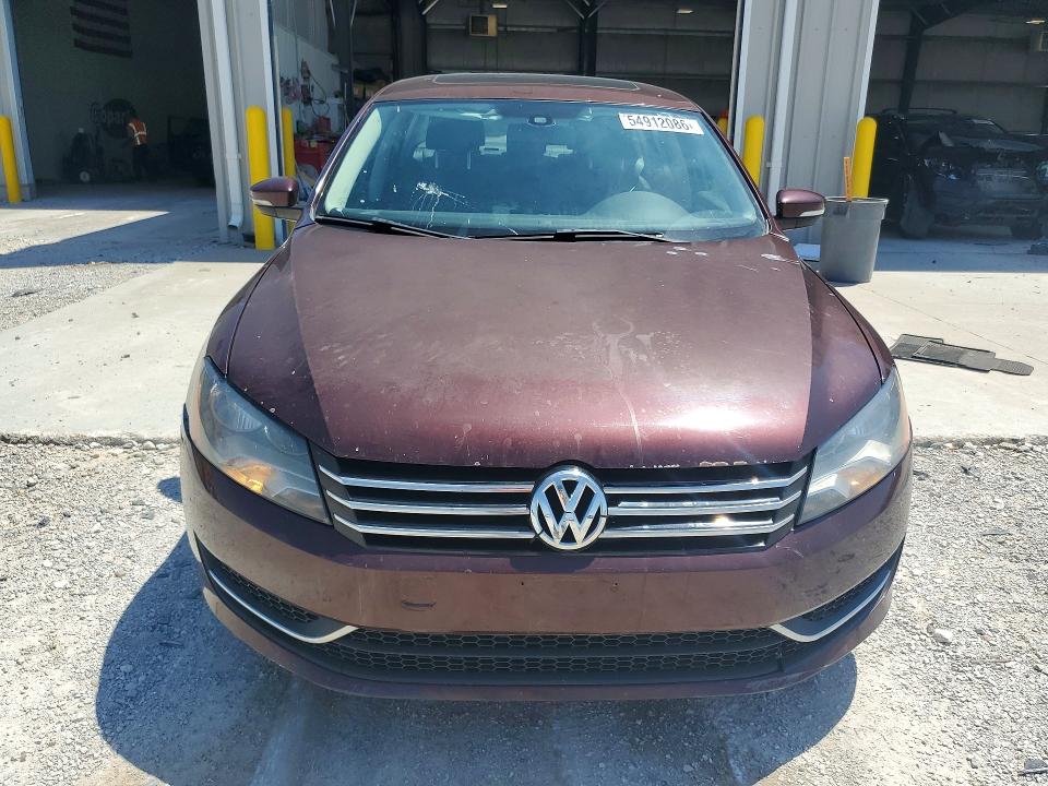 2013 Volkswagen Passat მანქანა იყიდება აუქციონზე, vin: 1VWBP7A38DC105506, აუქციონის ნომერი: 54912086