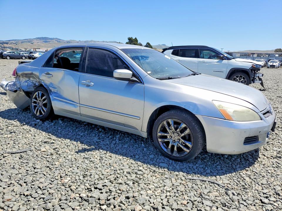 52220896 :رقم المزاد ، 1HGCM56376A167105 vin ، 2006 Honda Accord مزاد بيع