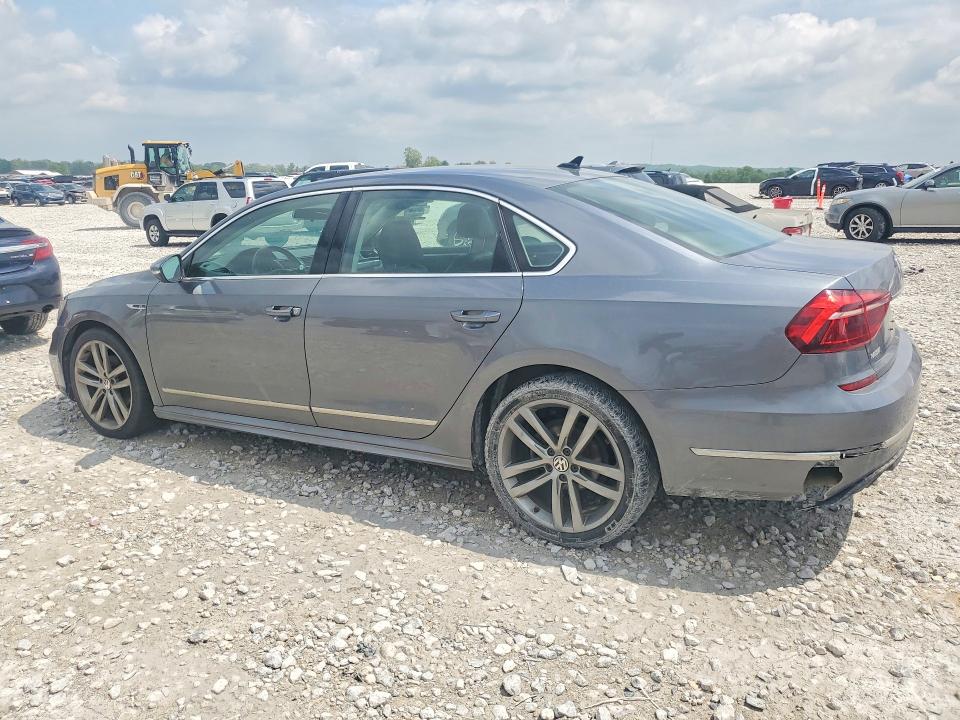 54304616 :رقم المزاد ، 1VWDT7A38HC056088 vin ، 2017 Volkswagen Passat مزاد بيع