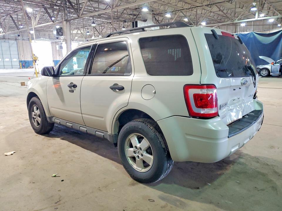 52445226 :رقم المزاد ، 1FMCU93G79KB70514 vin ، 2009 Ford Escape مزاد بيع