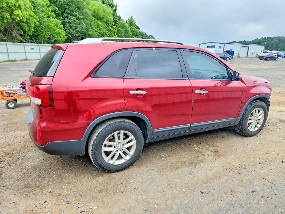 2015 Kia Sorento მანქანა იყიდება აუქციონზე, vin: 5XYKT4A63FG570006, აუქციონის ნომერი: 52399526