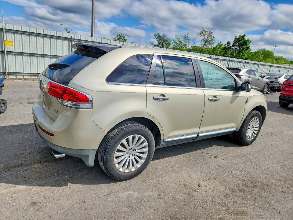 53747946 :رقم المزاد ، 2LMDJ6JK9BBJ20222 vin ، 2011 Lincoln Mkx مزاد بيع