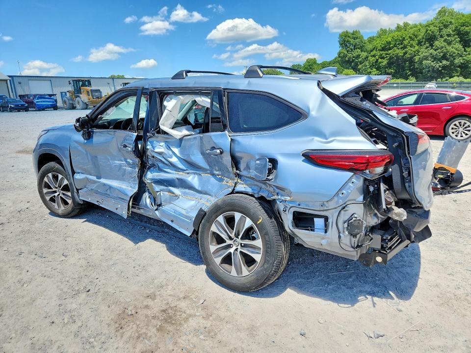 53602896 :رقم المزاد ، 5TDGZRAH9MS081032 vin ، 2021 Toyota Highlander مزاد بيع