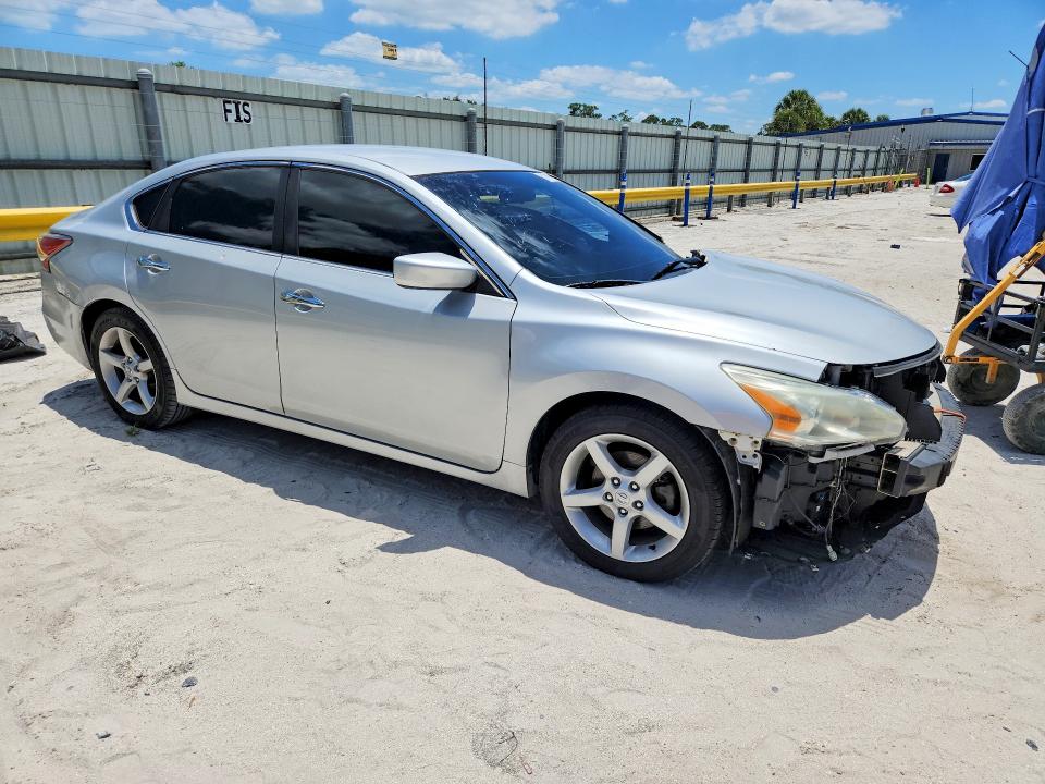 Продаж на аукціоні авто 2015 Nissan Altima, vin: 1N4AL3AP5FN383654, номер лоту: 51761586