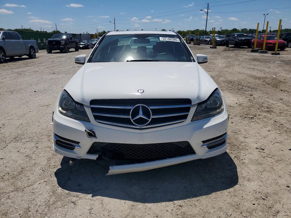 Auction sale of the 2014 Mercedes-benz C, vin: WDDGF4HBXER303337, lot number: 52186386