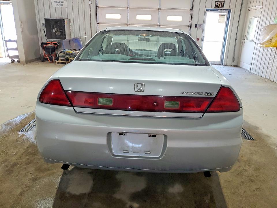 54141946 :رقم المزاد ، 1HGCG22501A033249 vin ، 2001 Honda Accord مزاد بيع
