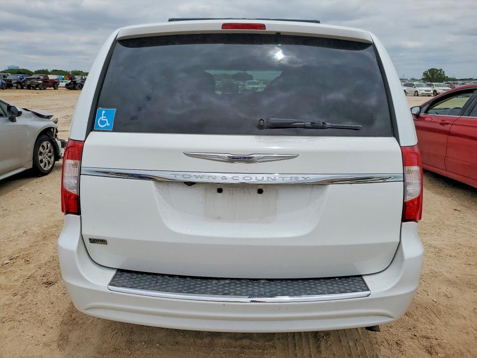 52383116 :رقم المزاد ، 2C4RC1BG8GR231680 vin ، 2016 Chrysler Town & Country مزاد بيع