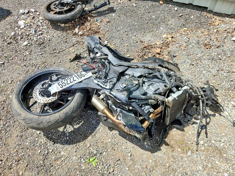 55222166 :رقم المزاد ، JYARM38E9NA004431 vin ، 2022 Yamaha Yzfr7 مزاد بيع