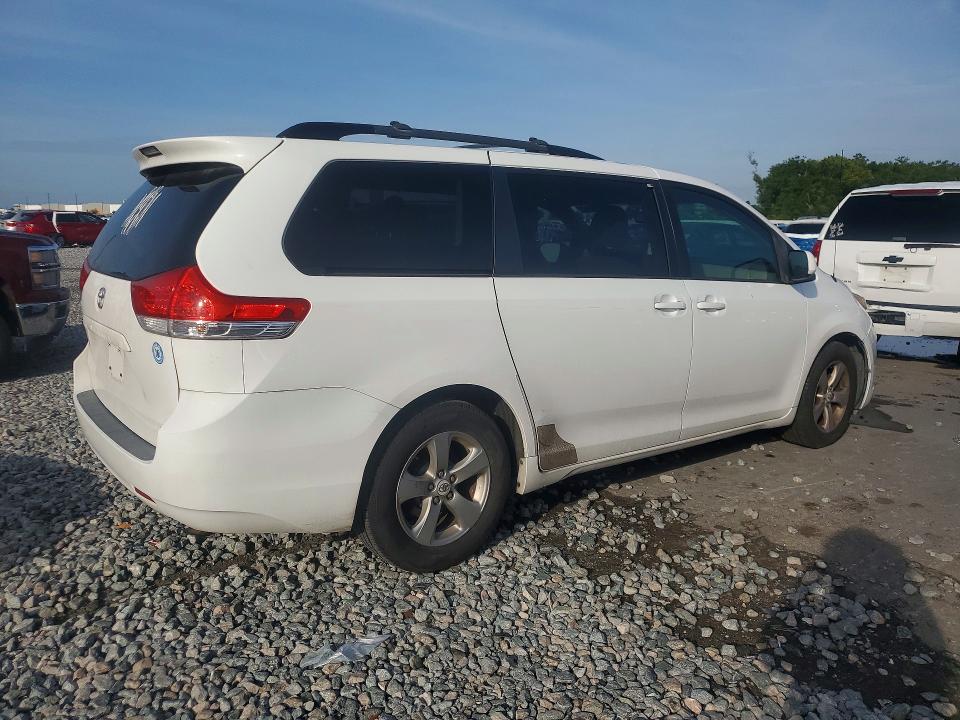 Aukcja sprzedaży 2012 Toyota Sienna, vin: 5TDKK3DC6CS257464, numer aukcji: 54962126