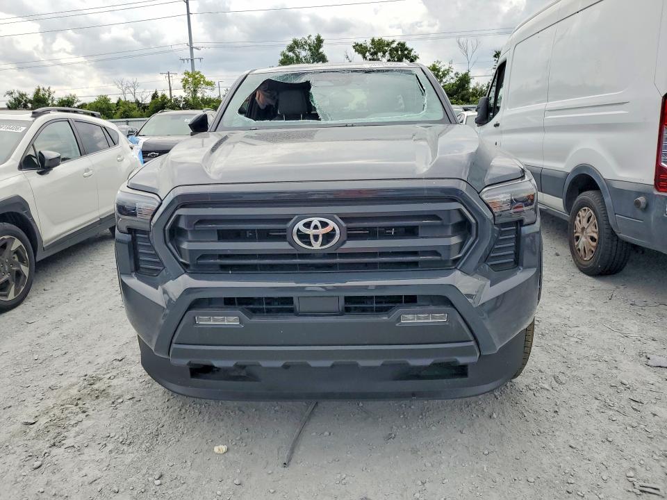 2025 Toyota Tacoma მანქანა იყიდება აუქციონზე, vin: 3TYKB5FN0ST025732, აუქციონის ნომერი: 53334336