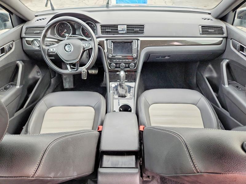 53959296 :رقم المزاد ، 1VWJM7A30JC038741 vin ، 2018 Volkswagen Passat مزاد بيع