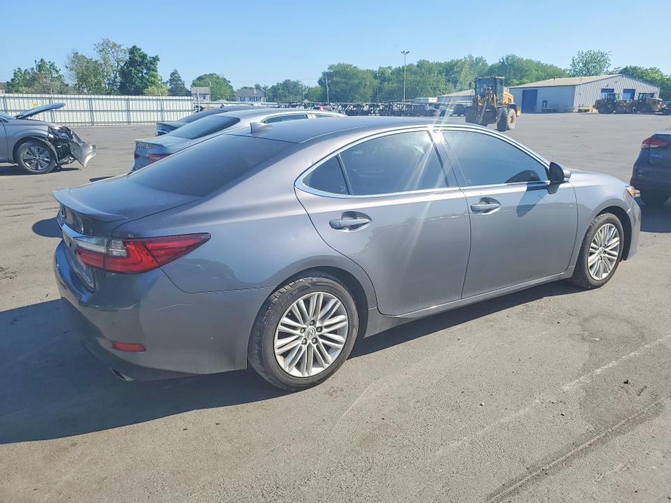 53908846 :رقم المزاد ، 58ABK1GG7JU109873 vin ، 2018 Lexus Es مزاد بيع
