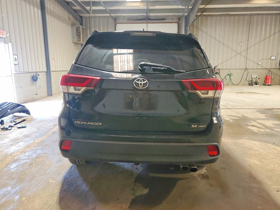 52210036 :رقم المزاد ، 5TDJZRFH5KS563380 vin ، 2019 Toyota Highlander مزاد بيع