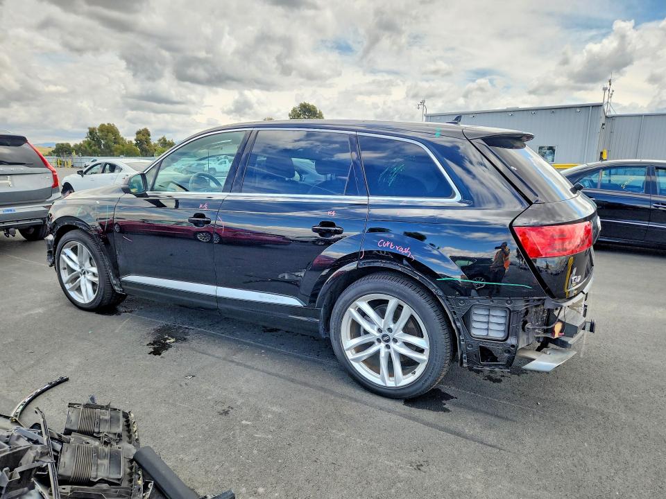 Продажа на аукционе авто 2017 Audi Q7, vin: WA1VAAF71HD053754, номер лота: 54686326