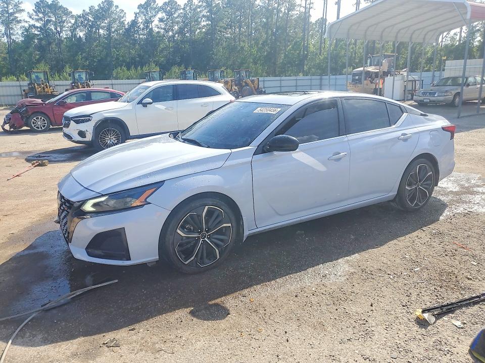 54250456 :رقم المزاد ، 1N4BL4CV1PN398420 vin ، 2023 Nissan Altima مزاد بيع
