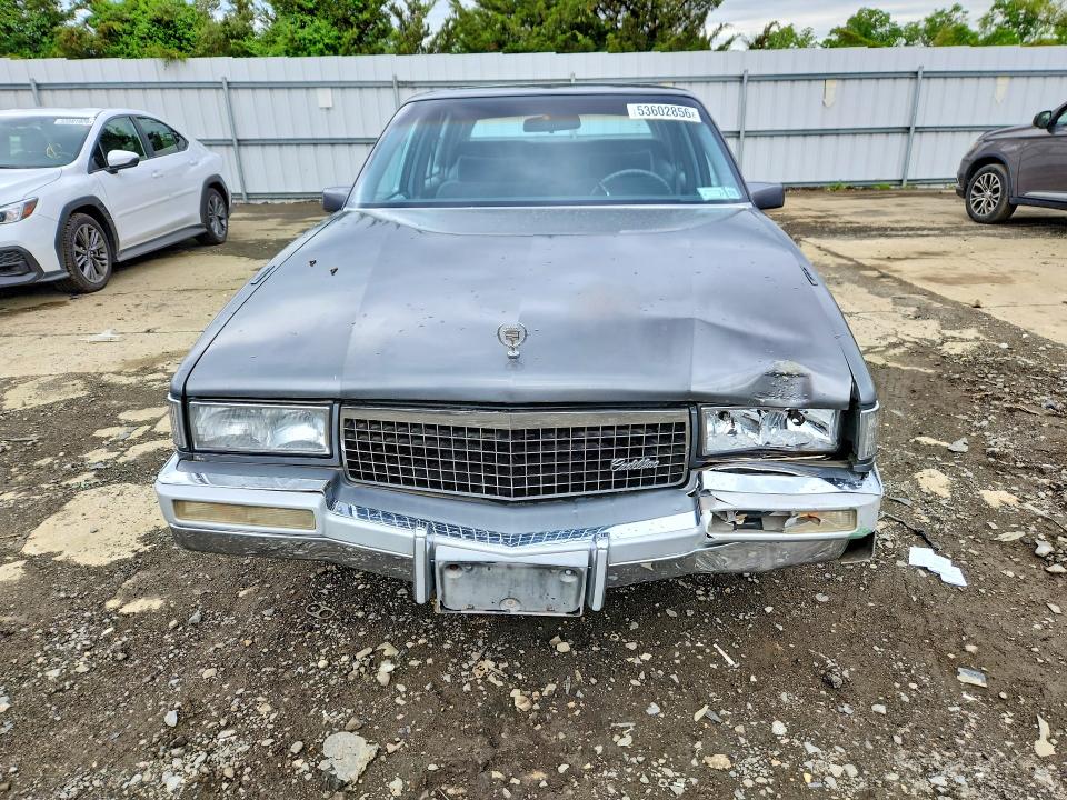 1989 Cadillac Deville მანქანა იყიდება აუქციონზე, vin: 1G6CD5152K4257457, აუქციონის ნომერი: 53602856