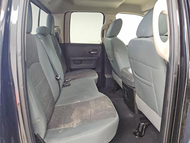 50494156 :رقم المزاد ، 1C6RR7GG6JS218515 vin ، 2018 Ram 1500 مزاد بيع