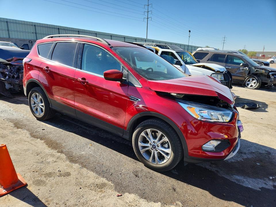 53385746 :رقم المزاد ، 1FMCU9GD2JUB73202 vin ، 2018 Ford Escape مزاد بيع