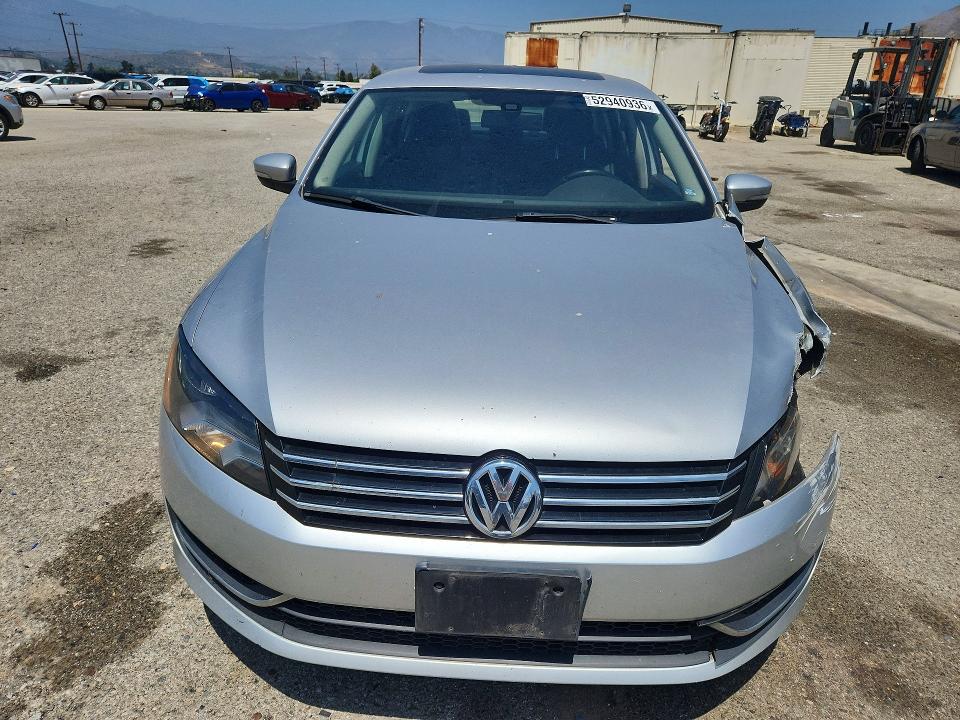 Продажа на аукционе авто 2014 Volkswagen Passat, vin: 1VWBT7A31EC045503, номер лота: 52940936