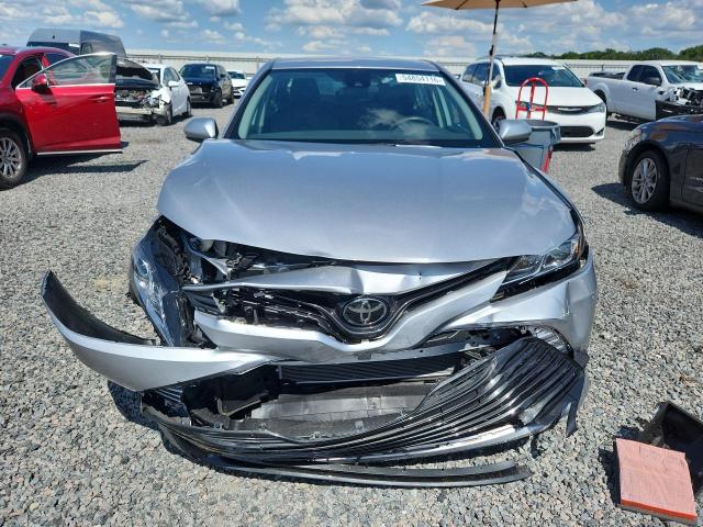 2020 Toyota Camry მანქანა იყიდება აუქციონზე, vin: 4T1C11AK8LU994972, აუქციონის ნომერი: 54854116