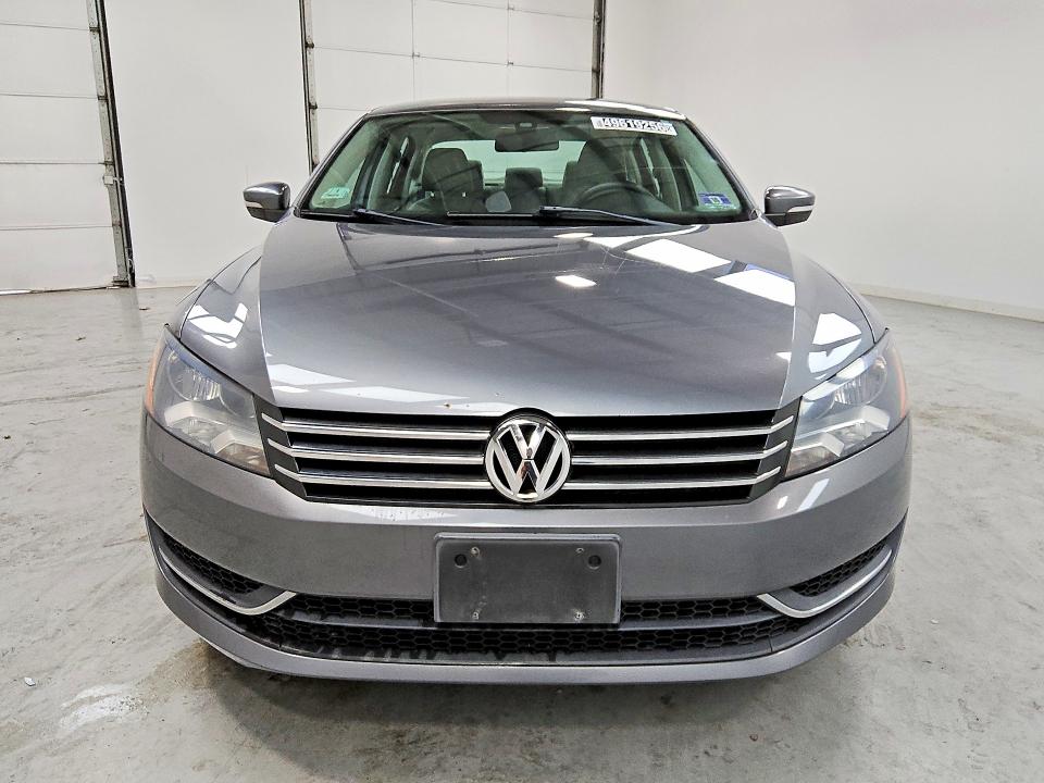 49619256 :رقم المزاد ، 1VWAP7A33DC093910 vin ، 2013 Volkswagen Passat مزاد بيع
