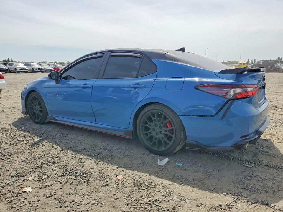 48546396 :رقم المزاد ، 4T1KZ1AK1NU068078 vin ، 2022 Toyota Camry مزاد بيع