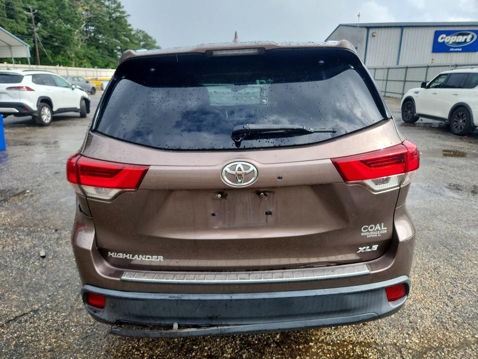 Продаж на аукціоні авто 2018 Toyota Highlander, vin: 5TDKZRFH7JS289019, номер лоту: 54848066