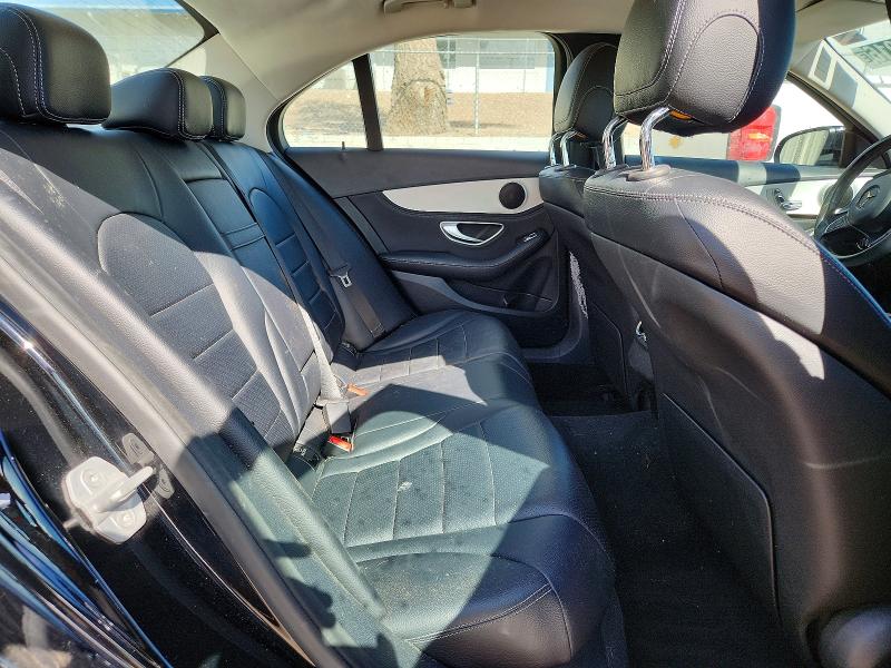 51510916 :رقم المزاد ، 55SWF4KB8FU023193 vin ، 2015 Mercedes-benz C مزاد بيع