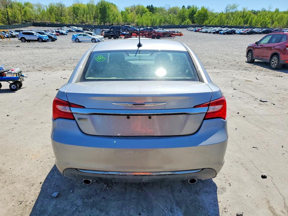Продаж на аукціоні авто 2013 Chrysler 200, vin: 1C3CCBBG6DN556305, номер лоту: 52918816