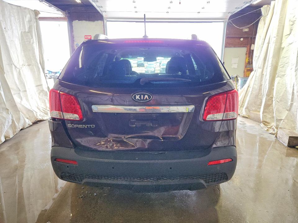 2011 Kia Sorento მანქანა იყიდება აუქციონზე, vin: 5XYKTDA23BG116491, აუქციონის ნომერი: 54585346