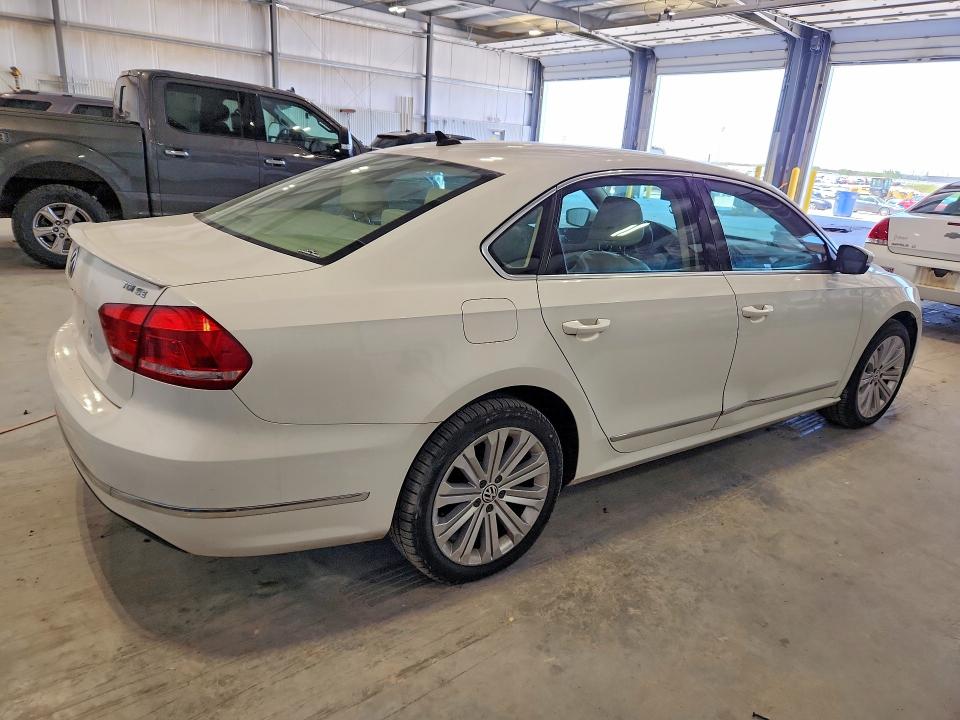 2013 Volkswagen Passat მანქანა იყიდება აუქციონზე, vin: 1VWBN7A37DC049242, აუქციონის ნომერი: 52077936