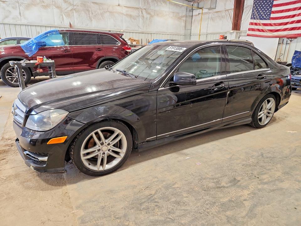 Продаж на аукціоні авто 2012 Mercedes-benz C, vin: WDDGF8BB5CA617022, номер лоту: 51913886