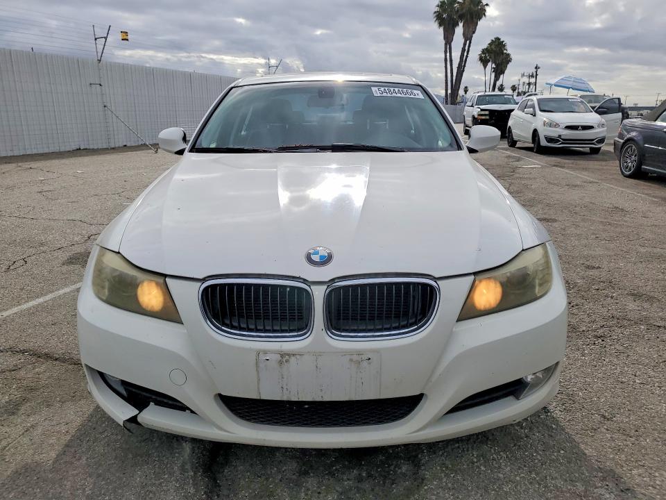 54844666 :رقم المزاد ، WBAPH5C53BA441983 vin ، 2011 Bmw 328 مزاد بيع