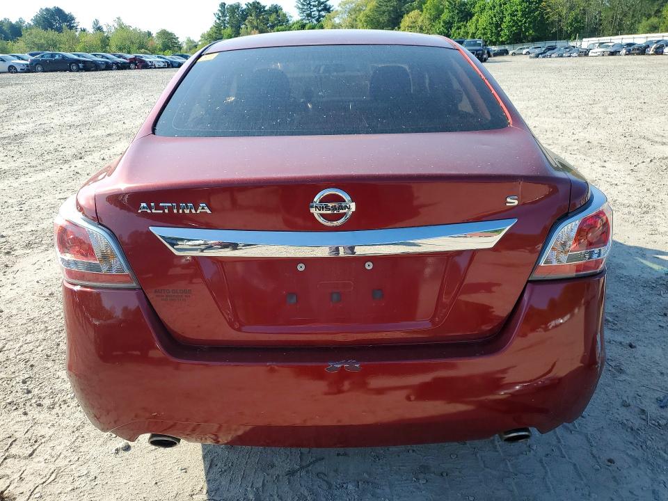 2015 Nissan Altima მანქანა იყიდება აუქციონზე, vin: 1N4AL3AP8FN334500, აუქციონის ნომერი: 53761936