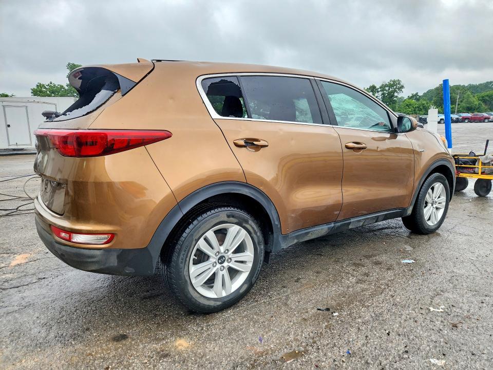 Продаж на аукціоні авто 2017 Kia Sportage, vin: KNDPMCAC9H7130911, номер лоту: 54671046