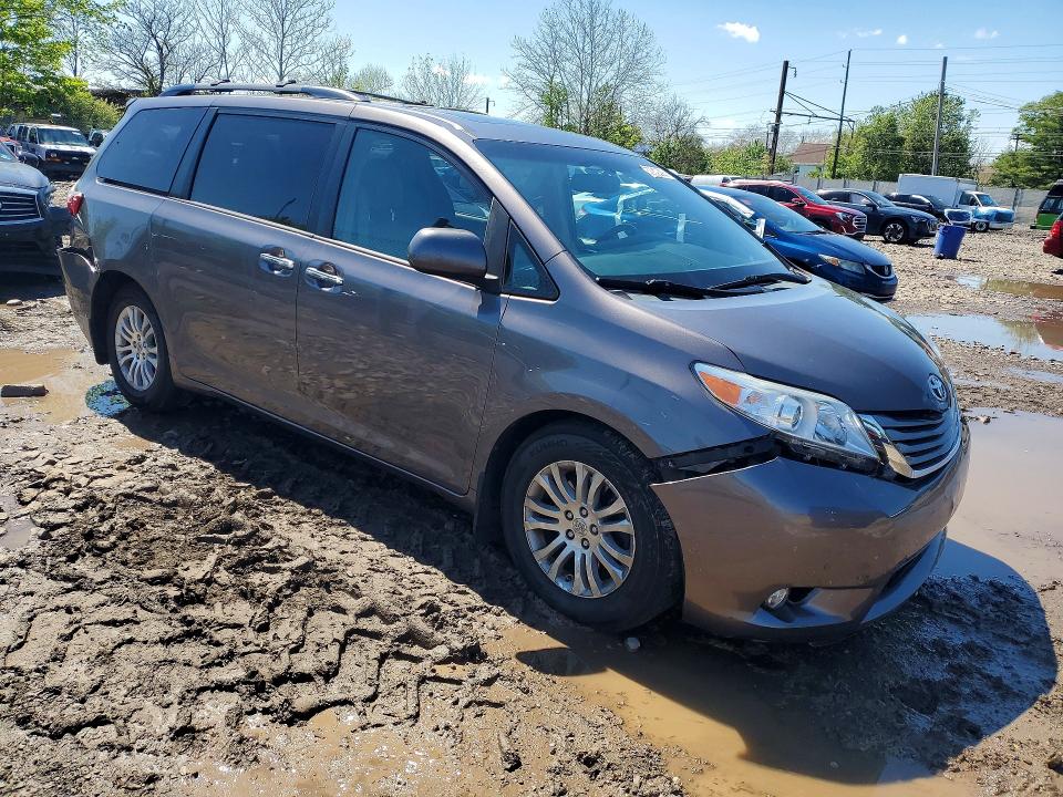 Aukcja sprzedaży 2015 Toyota Sienna, vin: 5TDYK3DC3FS671333, numer aukcji: 52713396