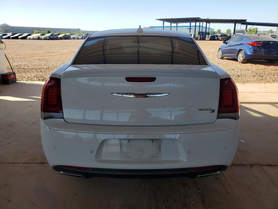 53920396 :رقم المزاد ، 2C3CCABG7JH141041 vin ، 2018 Chrysler 300 مزاد بيع