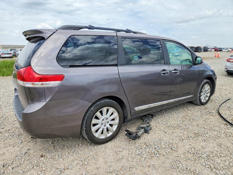Продажа на аукционе авто 2014 Toyota Sienna, vin: 5TDDK3DC3ES090718, номер лота: 50372046